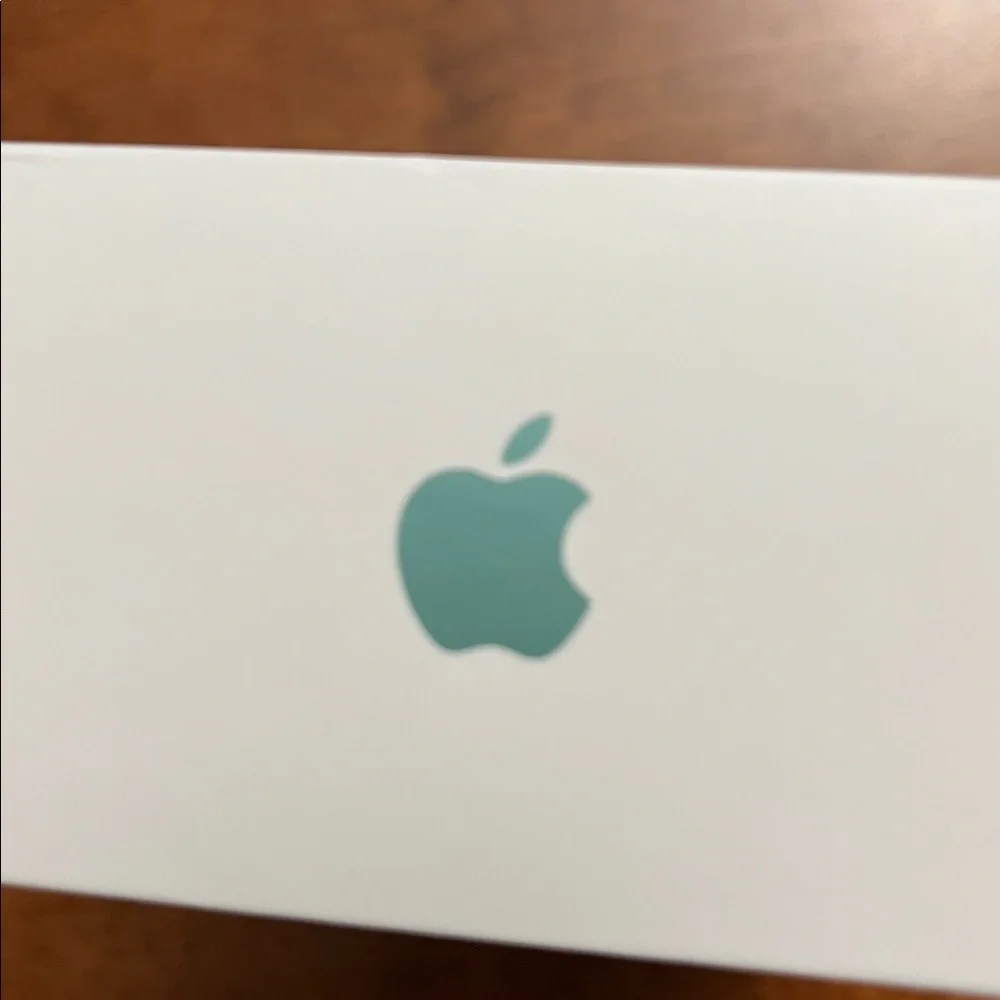 Apple iPhone 11 - Box
